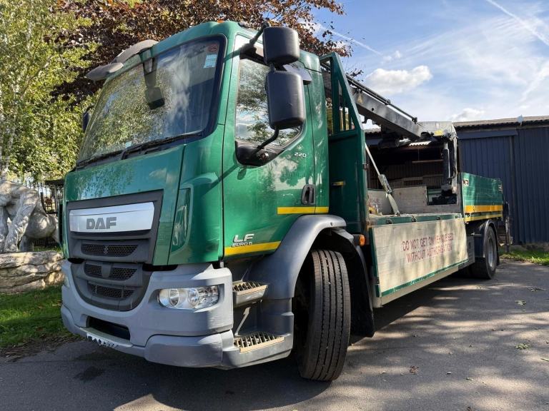  2015 DAF LF 55.220 DROPSIDE EURO 6 WITH HMF 1210 CRANE 