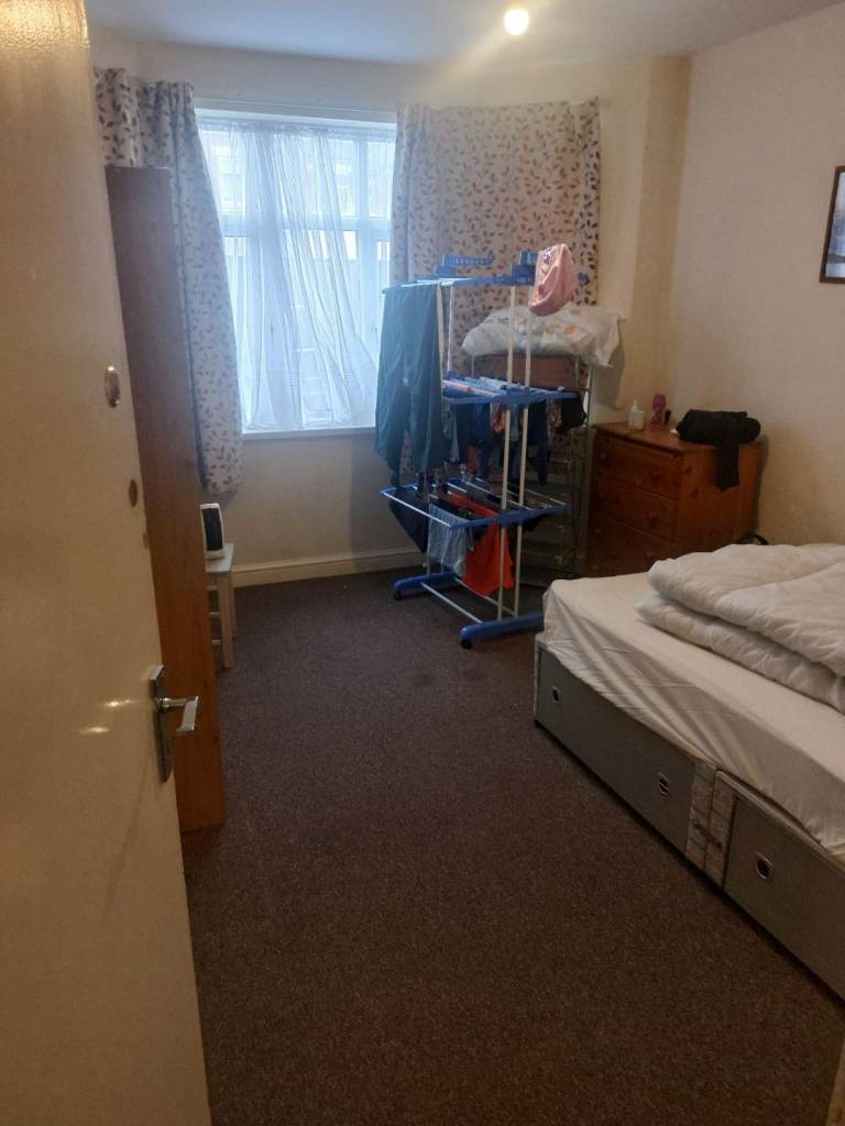 Share double room