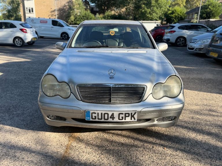 Mercedes Benz C200