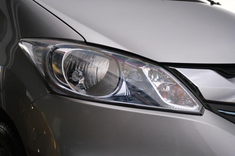 2025 Honda Freed Hybrid - 1 Owner HYBRID ELECTRIC Automatic