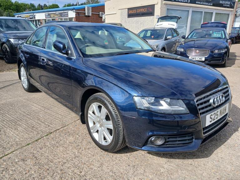2011 Audi A4 2.0 TDI Executive SE Multitronic Euro 4 4dr Saloon Diesel Automatic