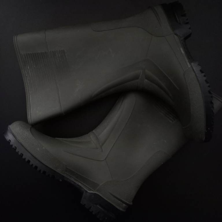WELLINGTON BOOTS