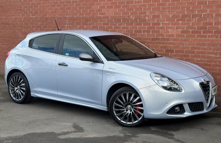 2016 Alfa Romeo Giulietta 2.0 JTDM-2 QV Line 5dr HATCHBACK DIESEL Manual