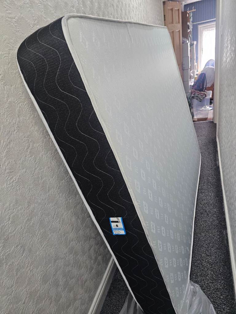 King size mattress– As Good As New
