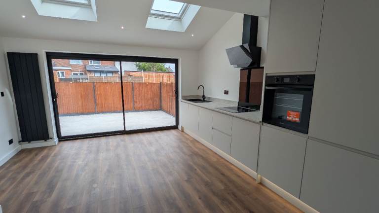 Modern, extended 2 bed terrace house for rent in Stockport, Manchester / Hazel Grove
