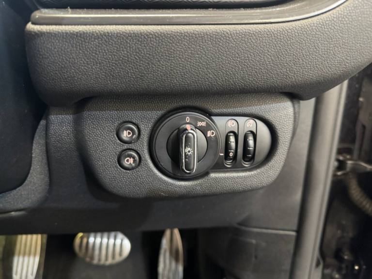 2020 MINI Clubman 1.5 Cooper Sport 6dr Auto ESTATE PETROL Automatic