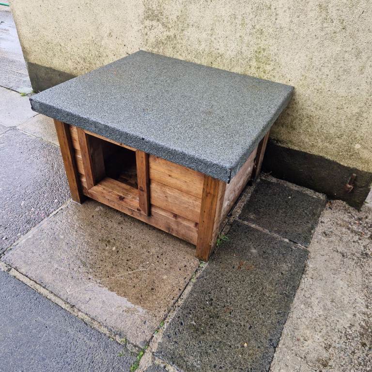 Small dog/cat house