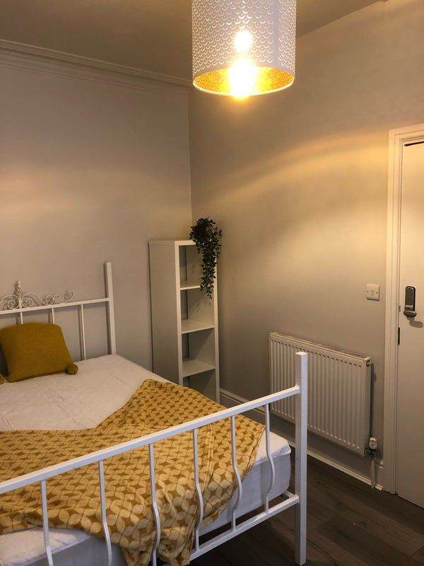 Spacious & Cosy Double Room For Rent AT S7 1DD