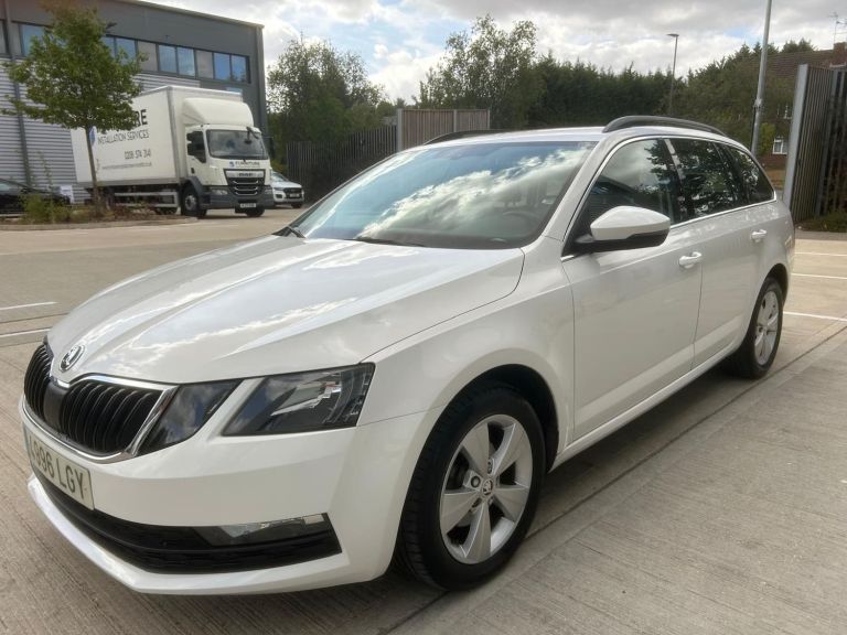 2020 Skoda Octavia 1.6 TDI SE TECHNOLOGY ESTATE EURO 6 (s/s) 5DR LEFT HAND DRIVE Estate Diesel Ma...