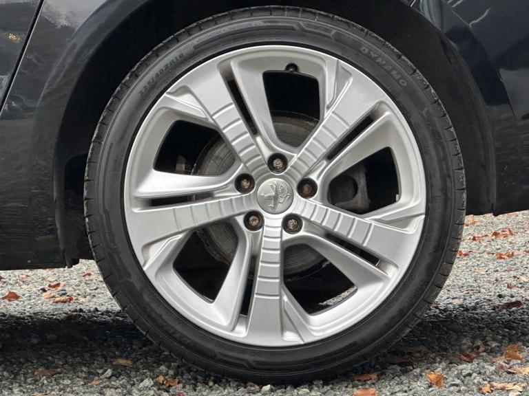 2015 Peugeot 208 2.0 BlueHDi GT-Line Diesel Manual 5 Door Estate Black