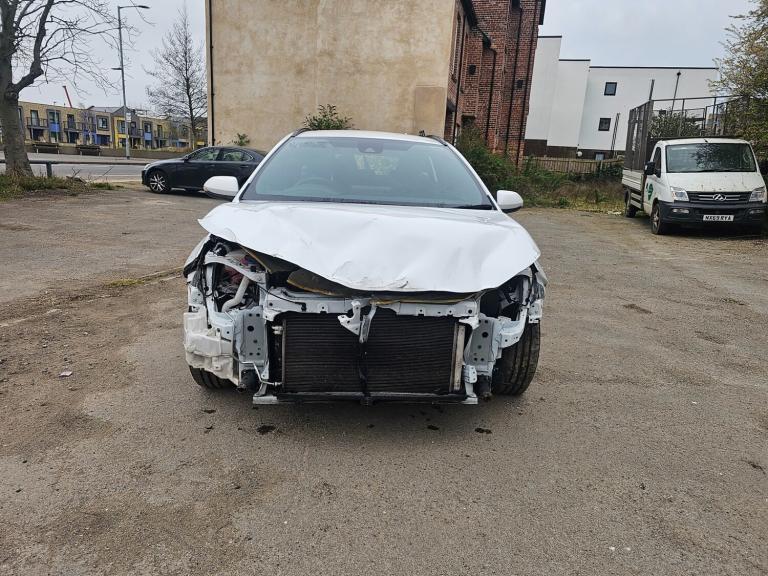 2022 Toyota Corolla ESTATE PETROL/ELECTRIC Manual