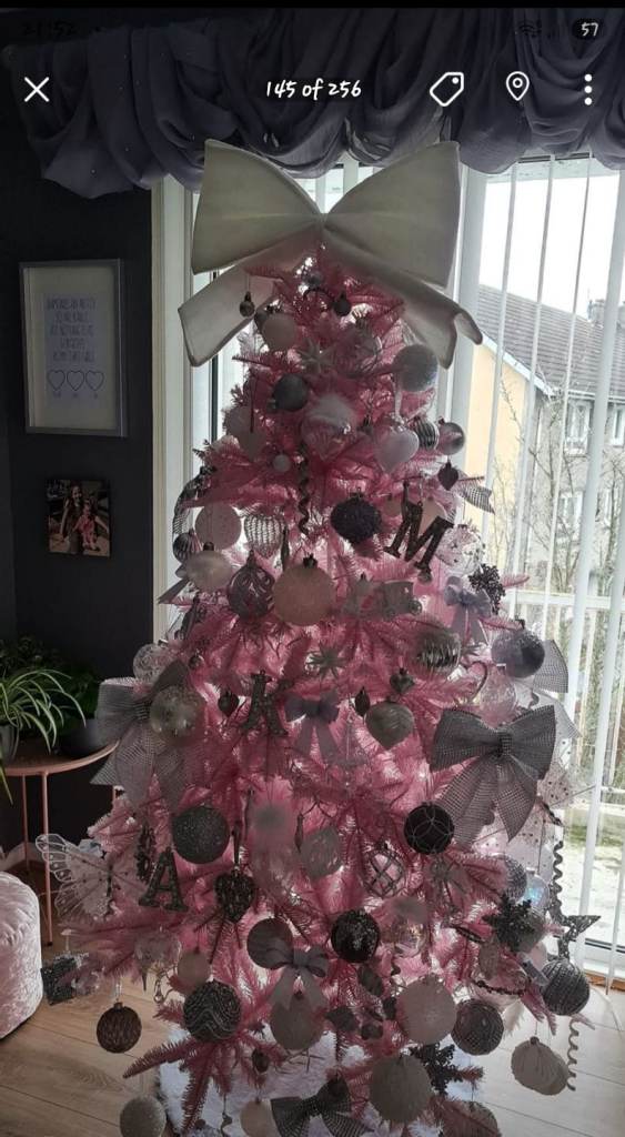 Pink Christmas Tree with Full Decorations – Good Condition