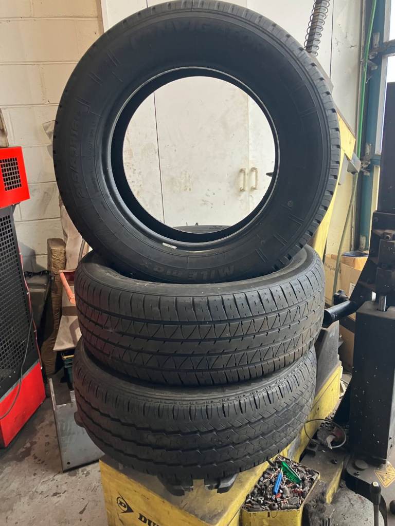 215/65/16c tyres 