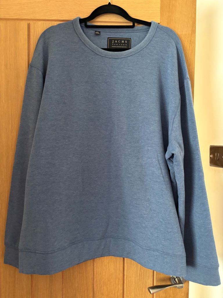 136. Jacks blue jumper