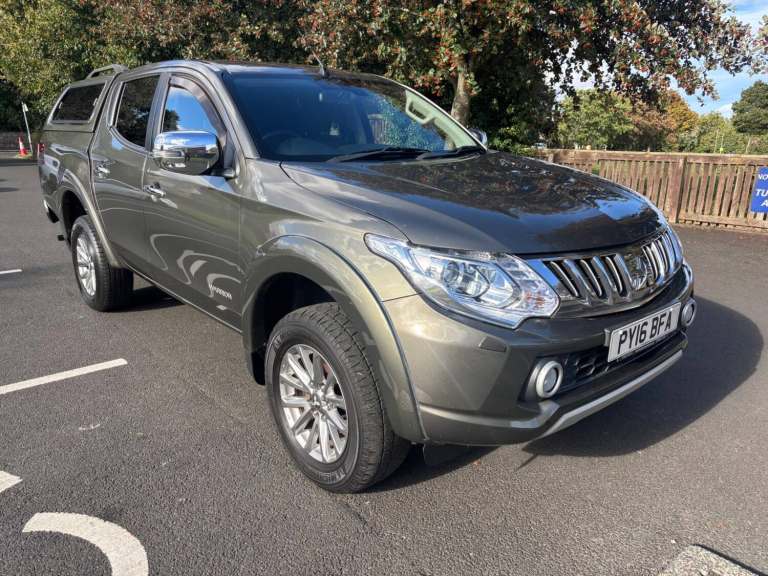 2016 Mitsubishi L200 2.4 DI-D DC Warrior 4WD Euro 5 4dr PICK UP Diesel Manual
