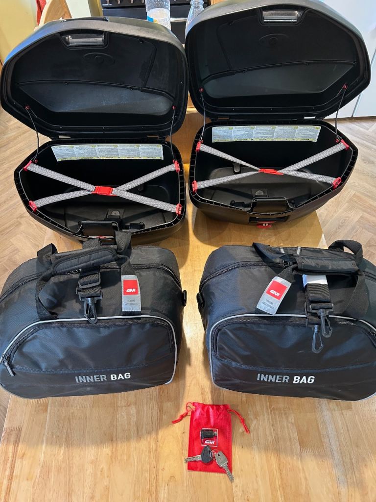 Givi V35N Monokey Panniers (Pair) - 70 Litre and inner bags