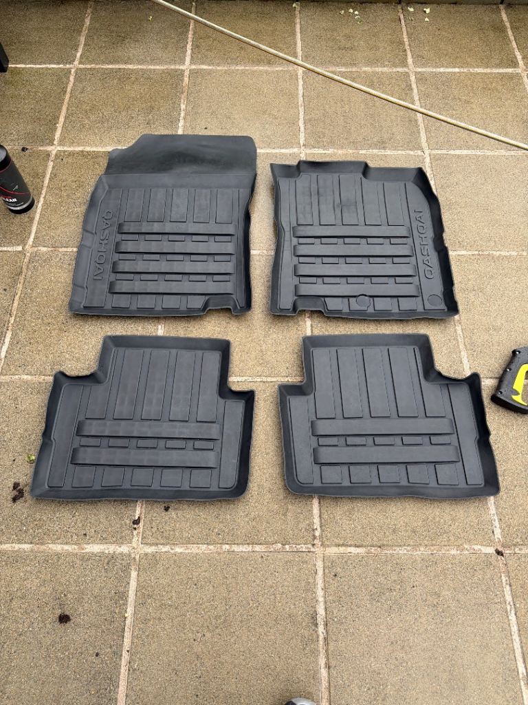 Nissan Qashqui Rubbers matts 