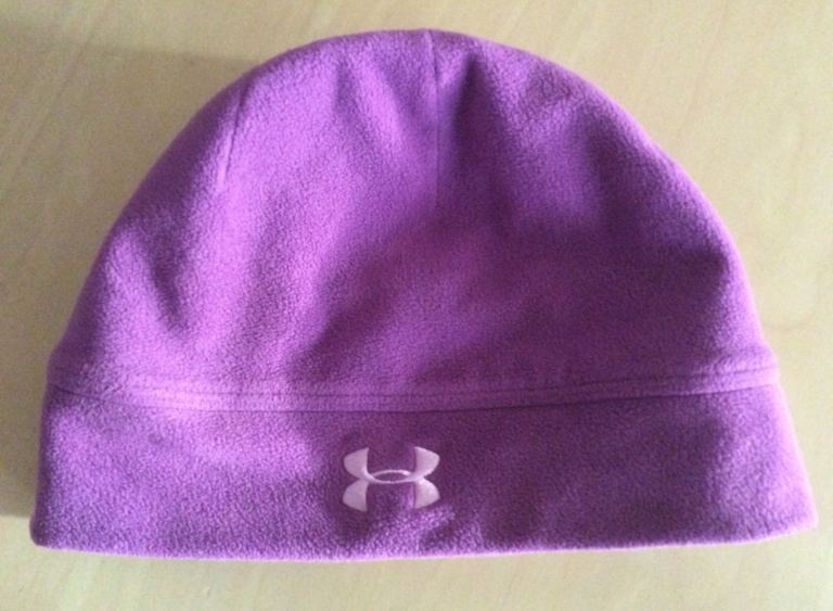 BRAND NEW UNDER ARMOUR FLEECE BEANIE HAT (Storm - Women’s Running)