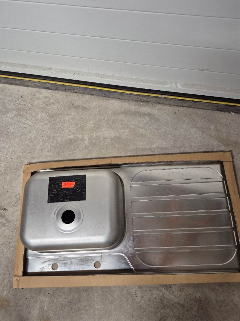 Kitchen sink 