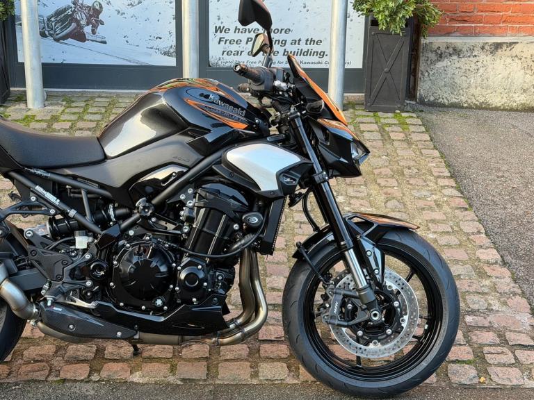 2025/75 reg Kawasaki Z900 performance naked motorcycle ex demo only 126 miles