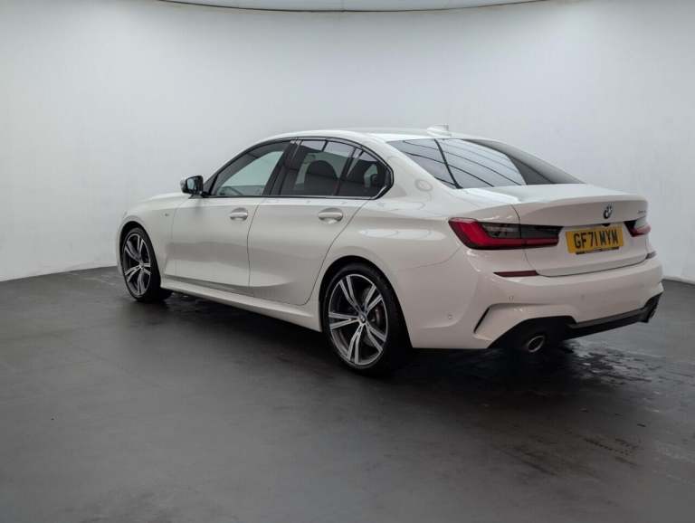 2021 BMW 3 Series 2.0 330i M Sport Saloon 4dr Petrol Auto Euro 6 (s/s) (258 ps) - ALLOY, PRIV SAL...