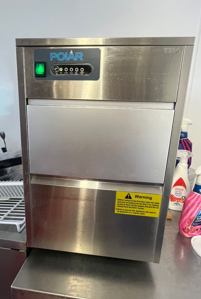 Polar Commercial Ice Machine – Good Working Order