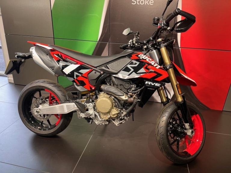 DUCATI HYPERMOTARD 698 MONO RVE ONLY 260 MILES COVERED