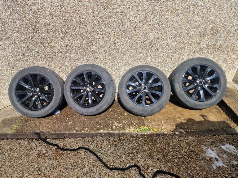 ​20" Genuine Land Rover Style 5002 Alloys, Gloss Black Powder Coat