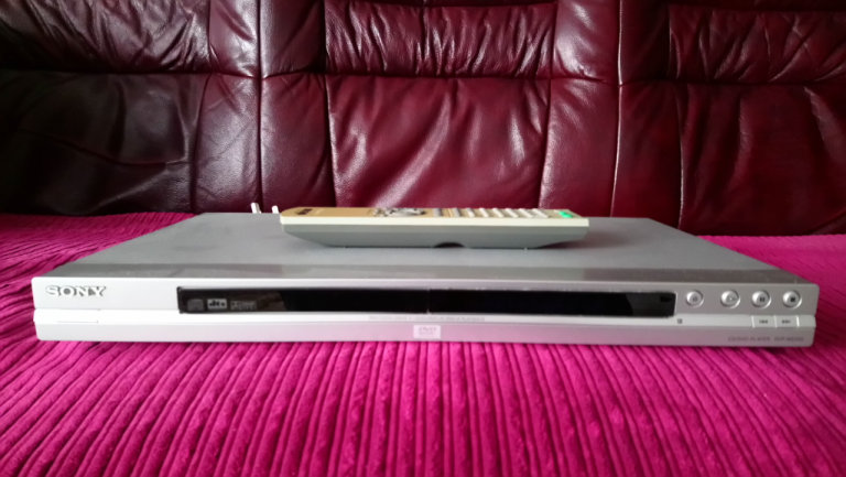 SONY PRECISION DRIVE 3 DVD PLAYER 