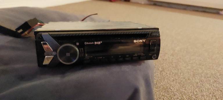 Sony car radio dab cd player 