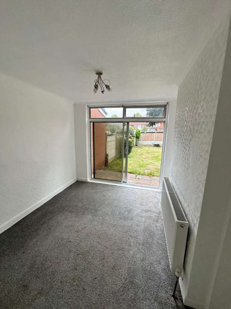 Dobule rooms available - B42 1SL