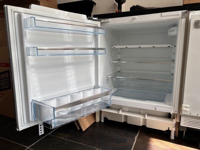 Bosch Integrated Under Counter Fridge