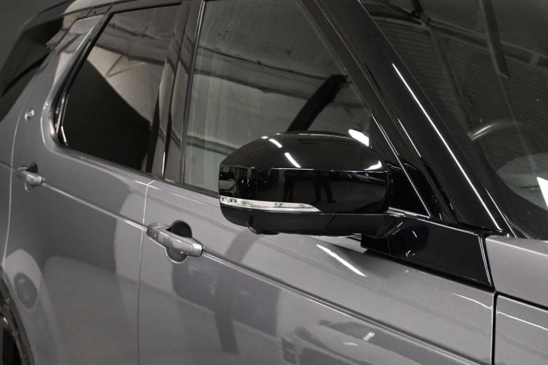 2021 Land Rover Discovery 3.0 Discovery R-Dynamic SE D MHEV Auto 4WD 5dr SUV Diesel Automatic