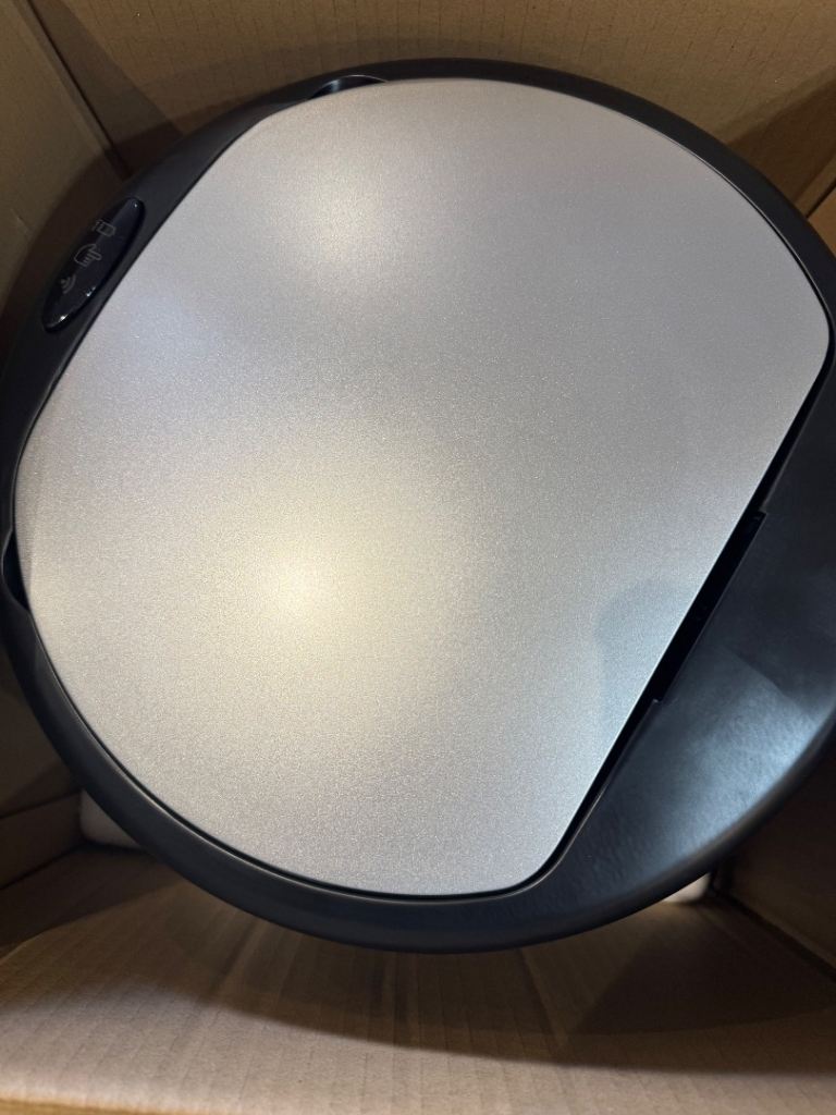 Grandma Shark kitchen Sensor Bin- Brand New