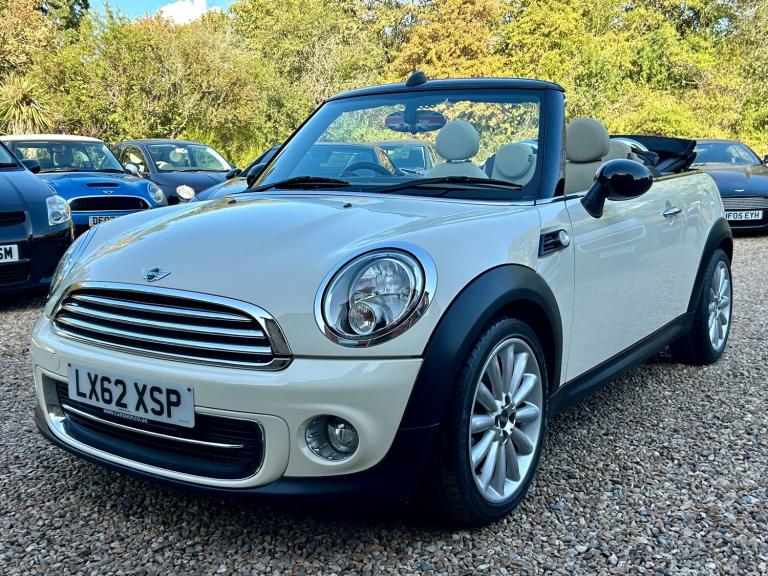 2012 Mini Convertible 1.6 Cooper Convertible 2dr Petrol Steptronic Euro 5 (122