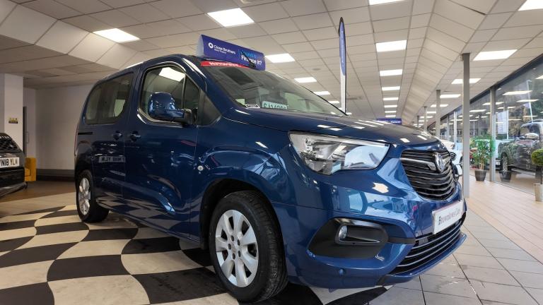 2020 Vauxhall Combo Life 1.2 Turbo 130 Energy 5dr AUTO PETROL 33000 MILES MPV Petrol Automatic