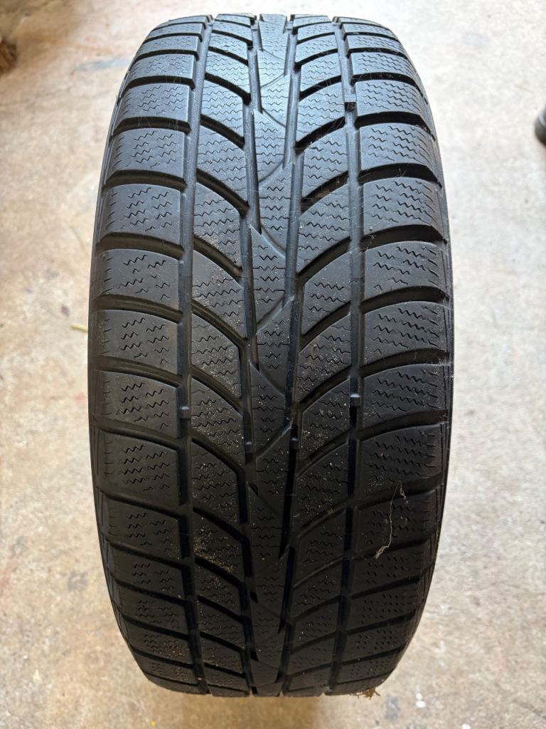 Four ally rims with winter tyres - suitable for VW Golf