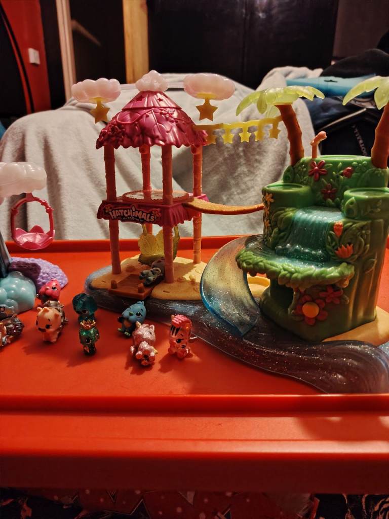 Hatchimal playsets