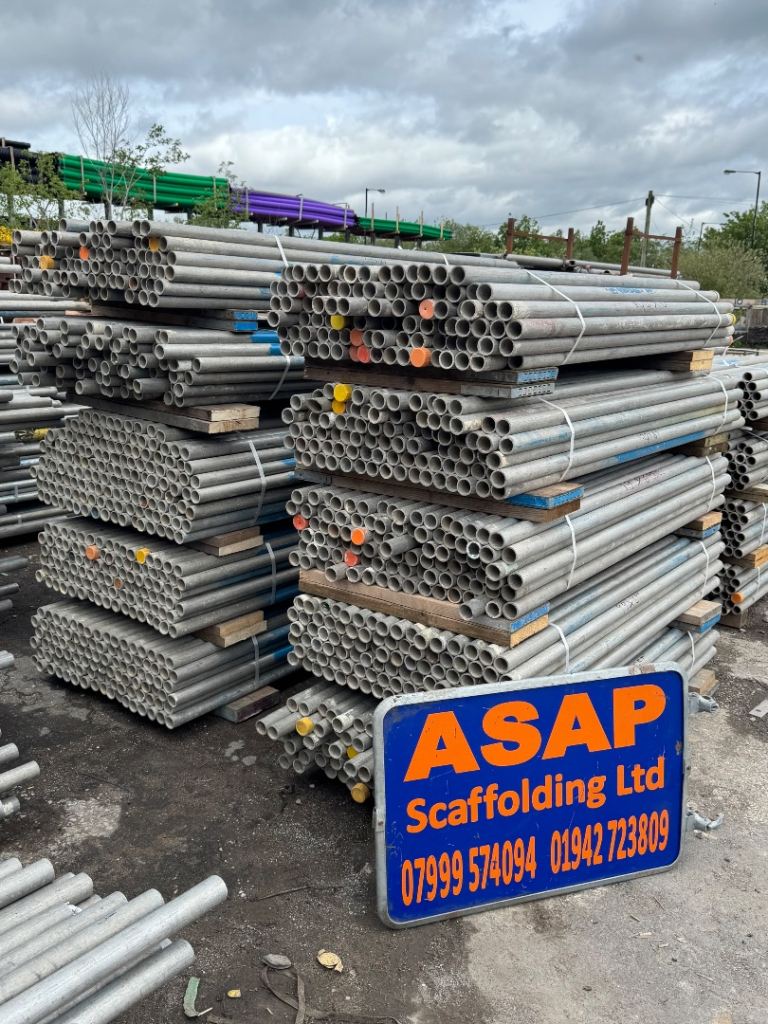 Aluminium Scaffolding Tube Used £1.58 Per Foot, Excellent Condition.