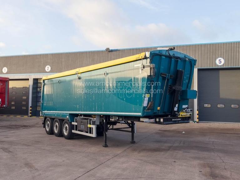 WEIGHTLIFTER 67ydÂ³ GRAIN SPEC ALLOY BULK TIPPER TRI AXLE TRAILER