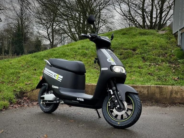 MGB G1 50cc Moped Scooter 2000W Electric Bosch Motor