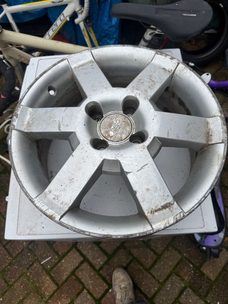 Ford ka street ka wheel 1 only 16inch