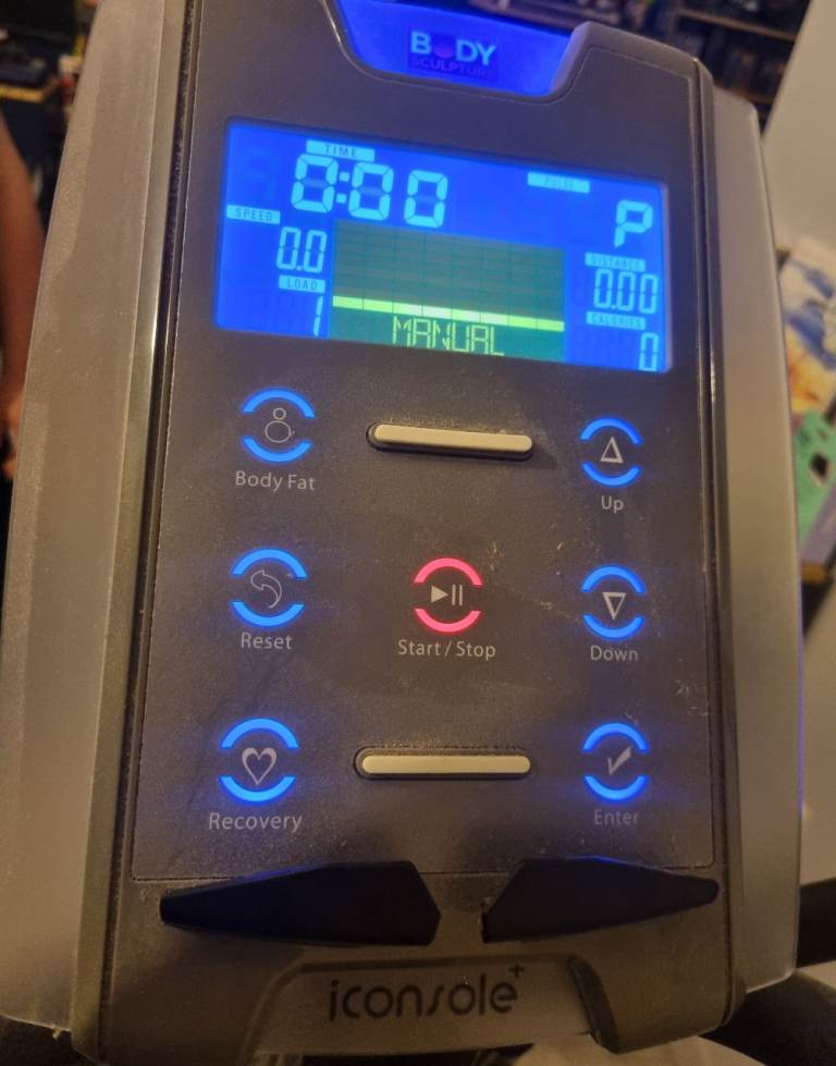 Cross trainer