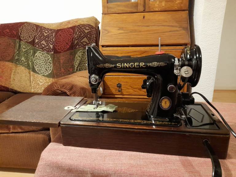 Singer Sewing Machine 99K 1950