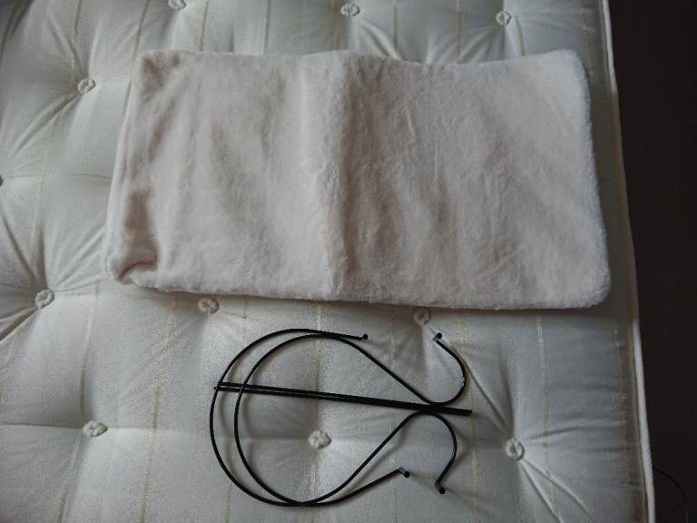 New Luxury Cat Radiator Hammock/Bed - MUST GO A.S.A.P!