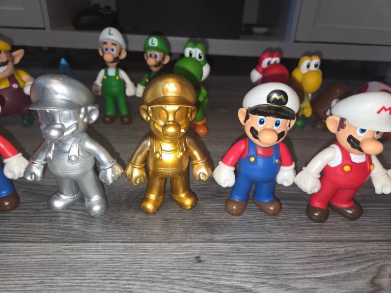Job lot of Mario toys 