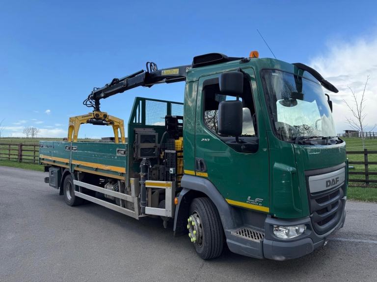 2015 DAF LF 45.210 12TON DROPSIDE WITH HIAB XS 077 CRANE