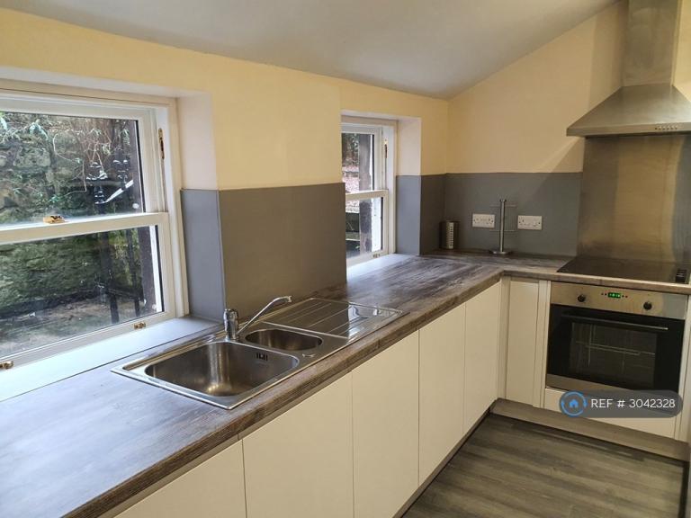 2 bedroom flat in South Fort St, Edinburgh, EH6 (2 bed) (#3042328)