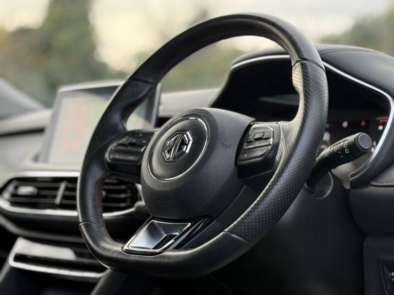 2020 MG MG HS 1.5 T-GDI Exclusive SUV 5dr Petrol Manual Euro 6 (s/s) (162 ps) ESTATE Petrol Manual