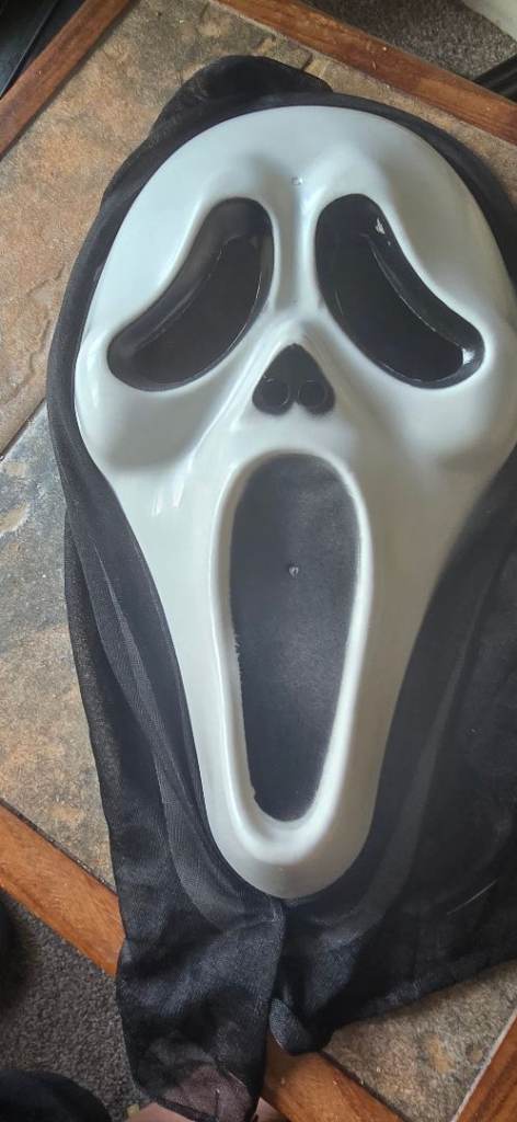 🎭👻 GENUINE GHOST FACE / SCREAM MASK – EXCELLENT CONDITION 👻🎭  💥 £25 💥